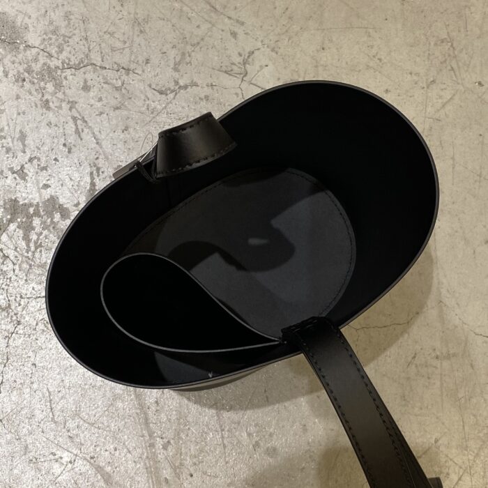 RIM.ARK One handle bucket bag – COLDBECK ONLINE