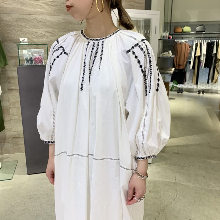 CLANE SMOCK EMBROIDERY ONE PIECE ホワイト